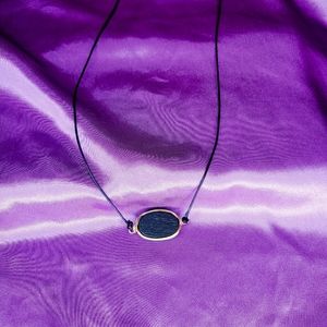 Wood pendant necklace